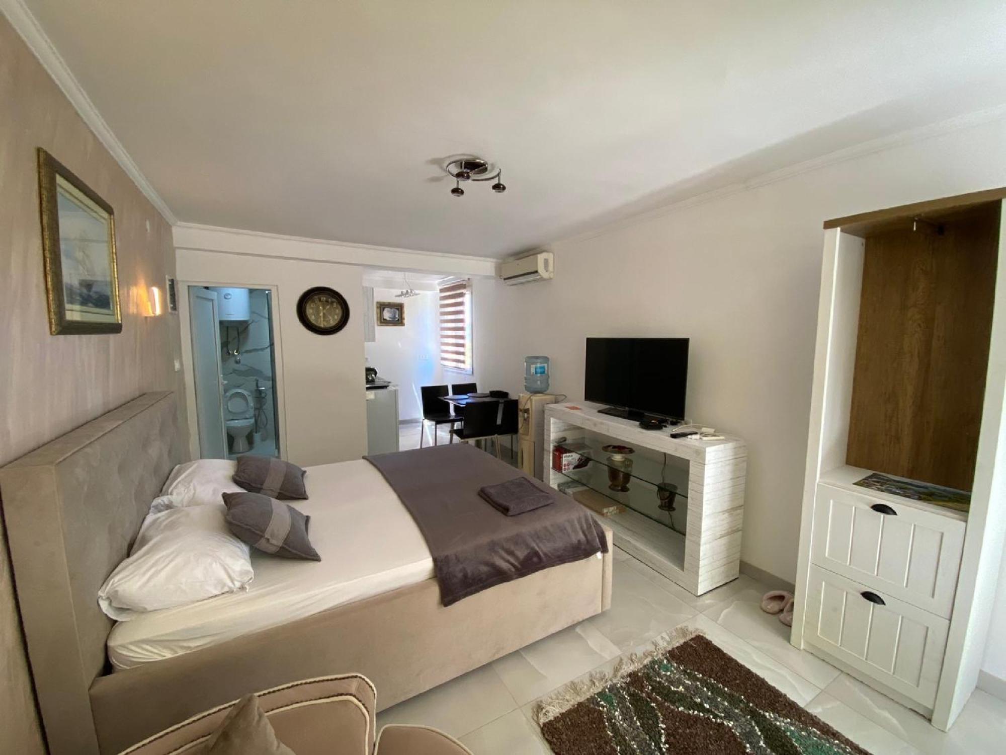 Apartments Stankovic & Boat Tours Вирпазар Экстерьер фото